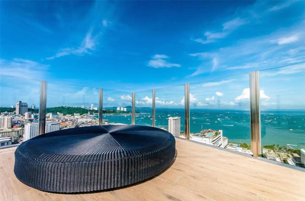 Central Pattaya - Sea View Large Balcony Condo With Infinity Pool エクステリア 写真